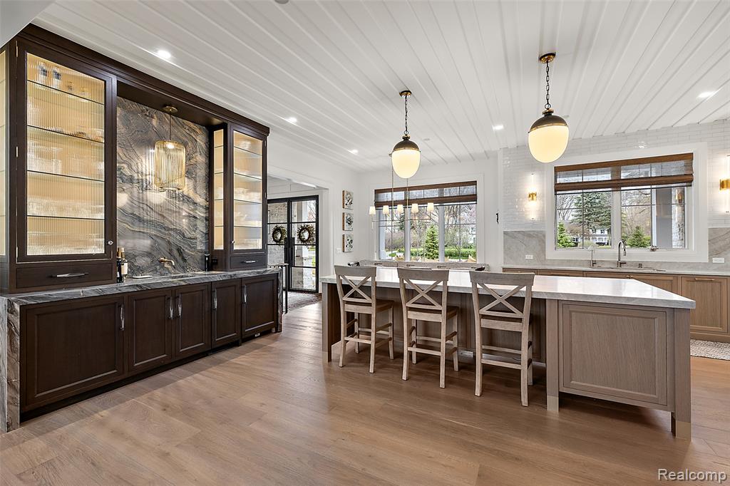 3431 Crooks Road, Troy, MI, 48084