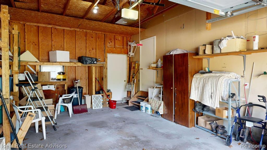 7215 TUSCARORA Circle, Indian River, MI 49749 — Photo 43