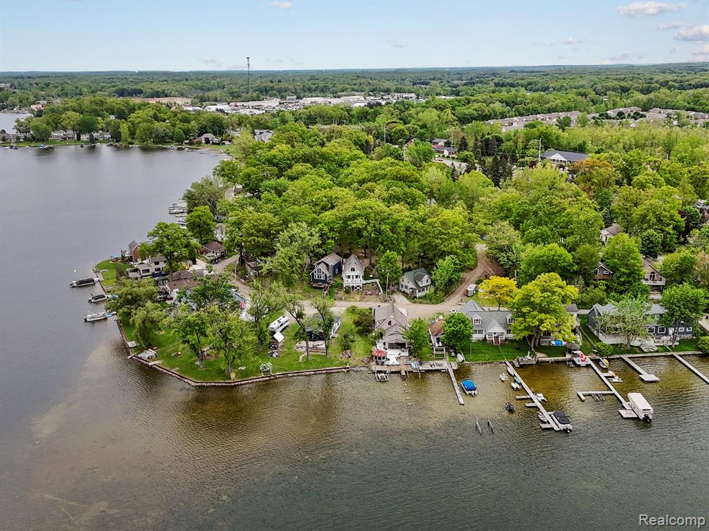 5332 WILDWOOD Drive, Howell, MI 48843 — Photo 23