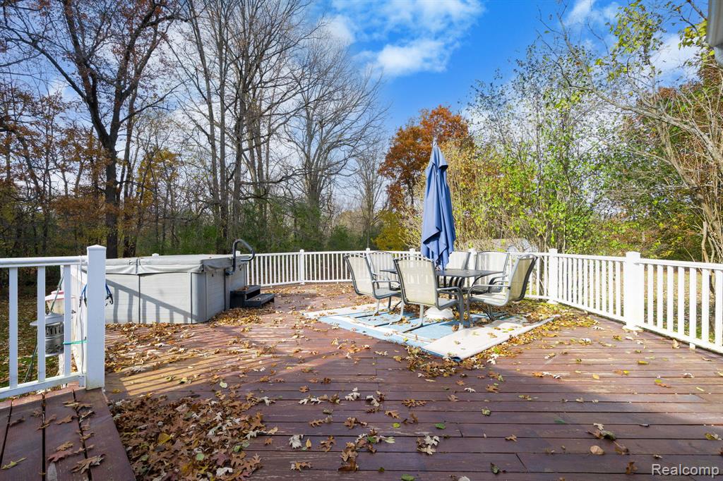 9721 Klais Road, Clarkston, MI 48348 — Photo 46