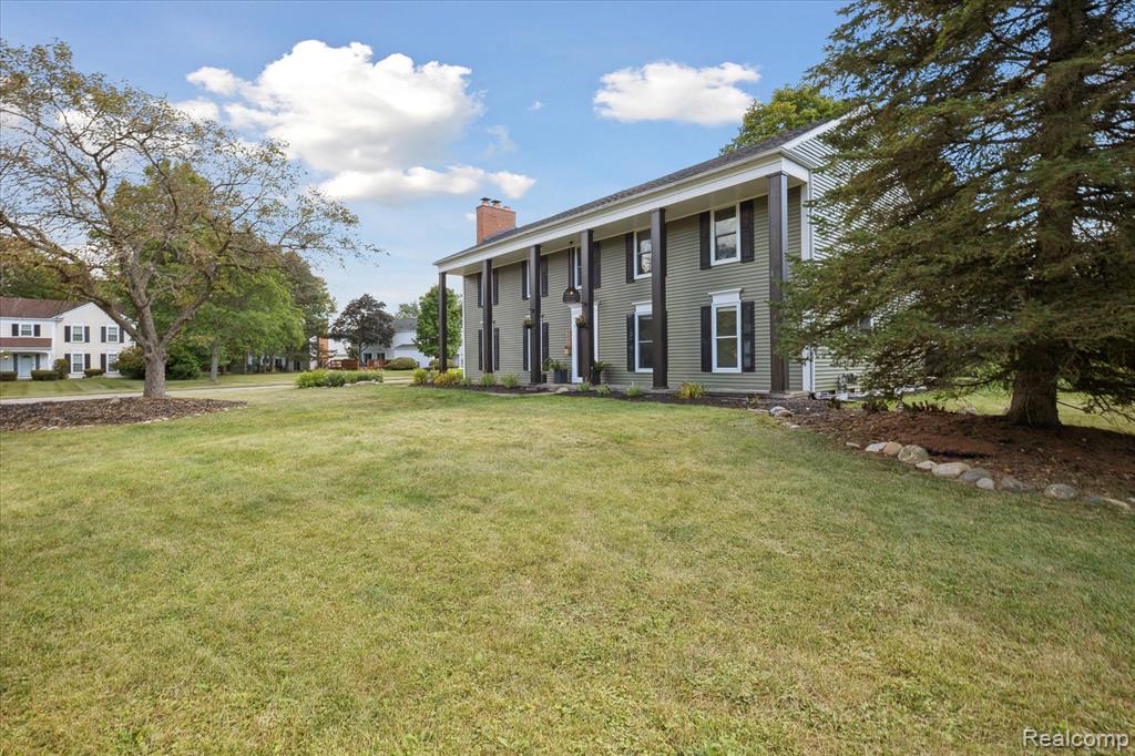 5015 Langlewood Drive, West Bloomfield, MI — Photo 53
