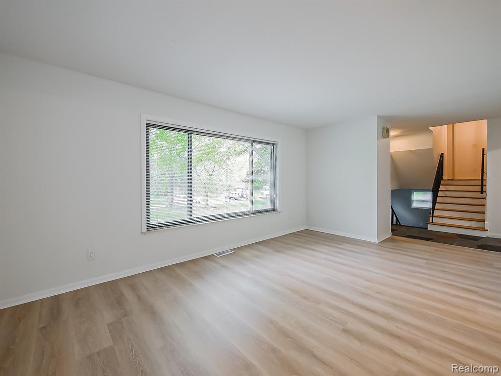 7580 Thornwood Street, Canton, MI 48187 — Photo 36
