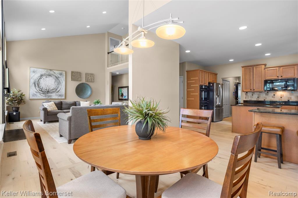 8354 Hummingbird, Commerce Twp, MI 48382 — Photo 21