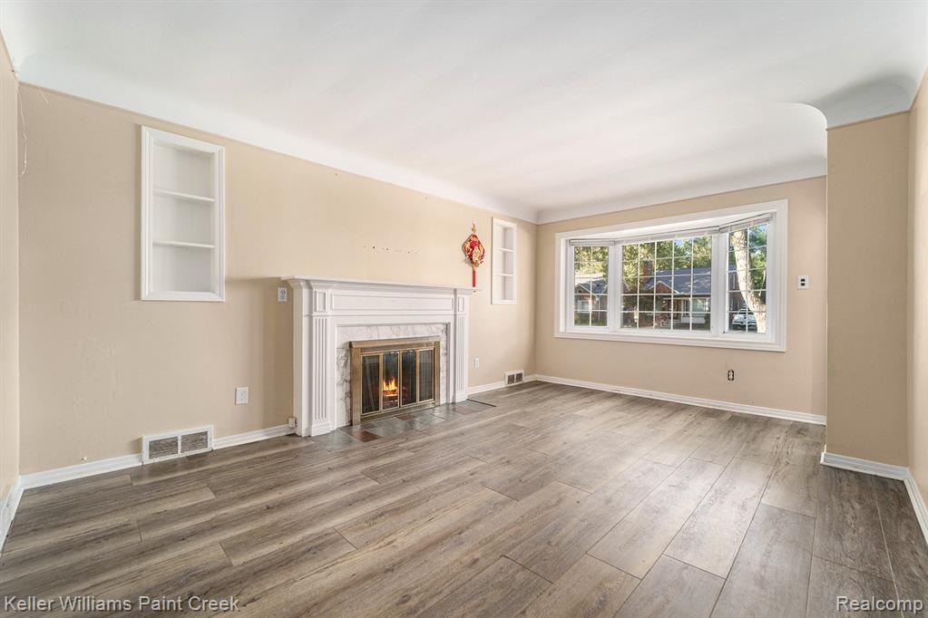 20926 Lennon Street, Harper Woods, MI 48225 — Photo 6