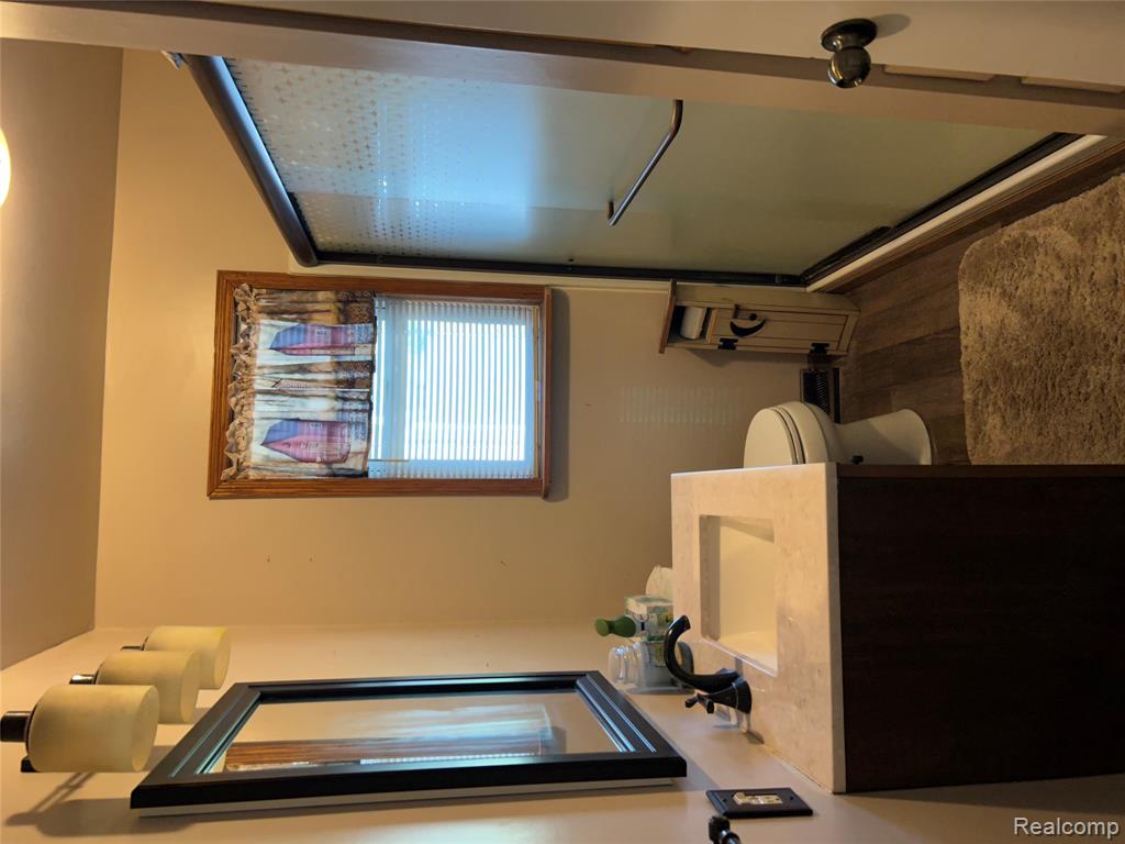 5060 Armstrong Avenue, Fairgrove, MI 48733 — Photo 19