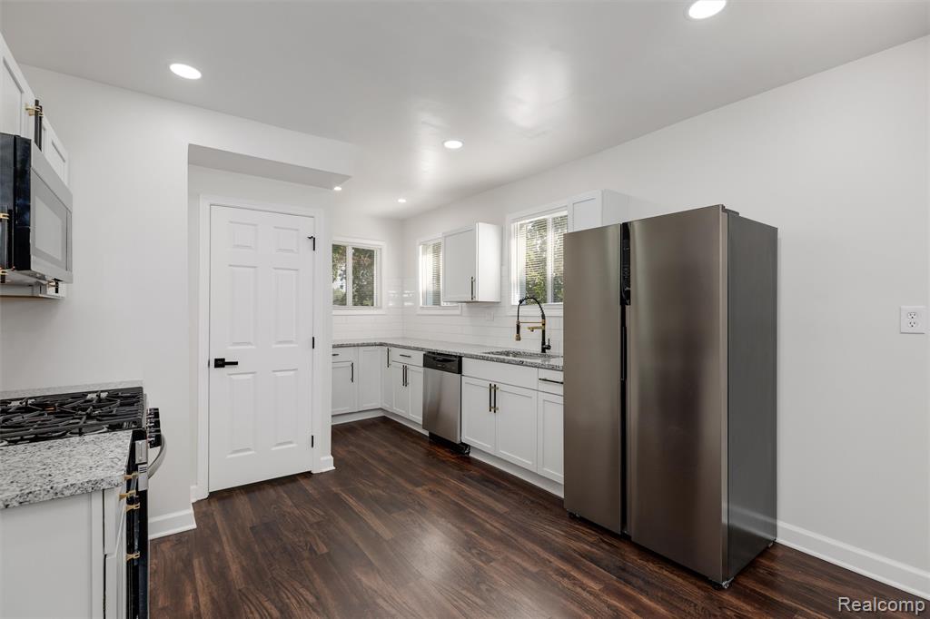 14895 Mapleridge Street, Detroit, MI 48205 — Photo 5