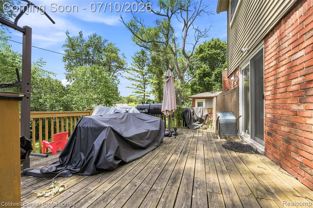 23821 Manistee Street, Oak Park, MI 48237 — Photo 36