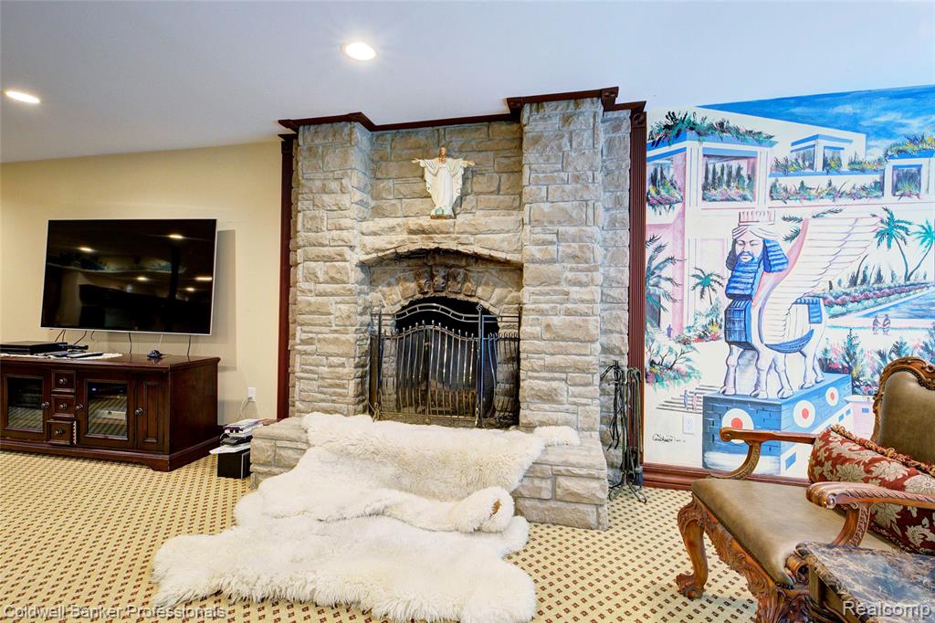 4546 Forest Edge Lane, West Bloomfield, MI 48323 — Photo 77