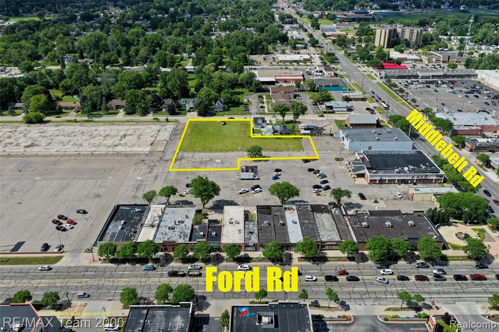 5705 Middlebelt Road, Garden City, MI — front exterior