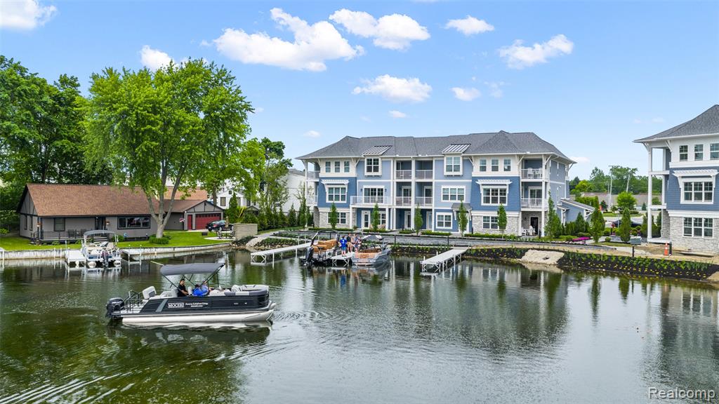 456 Mystic Cove Lane, Lake Orion, MI 48362 — Photo 13