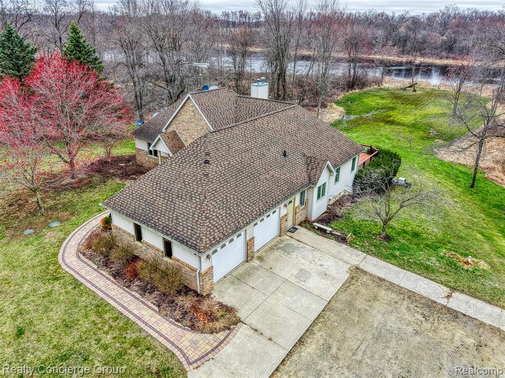 6400 Sober Road, Fowlerville, MI 48836 — Photo 52