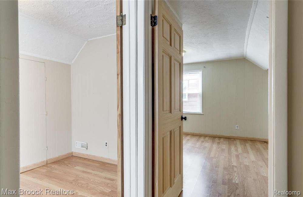 65 Maplefield Road, Pleasant Ridge, MI — Photo 16