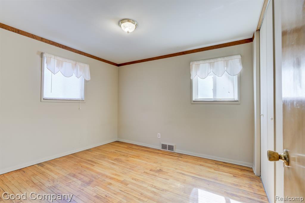 9074 SHANNON Drive, Sterling Heights, MI 48314 — Photo 20