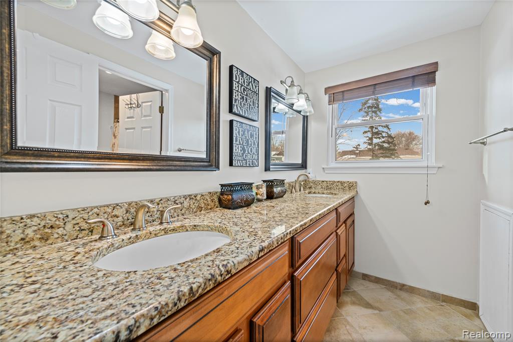 7459 Admiralty Drive, Canton, MI 48187 — Photo 23