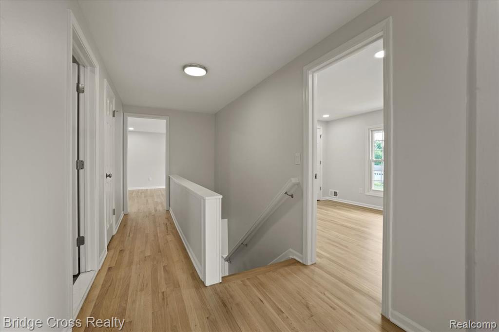 655 S Spinningwheel Lane, Bloomfield Hills, MI 48304 — Photo 21