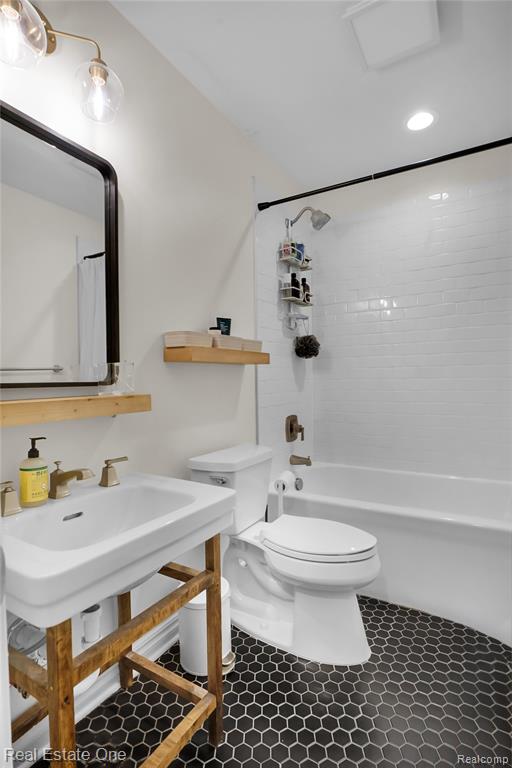 705 N Dorchester Avenue, Royal Oak, MI 48067 — Photo 25