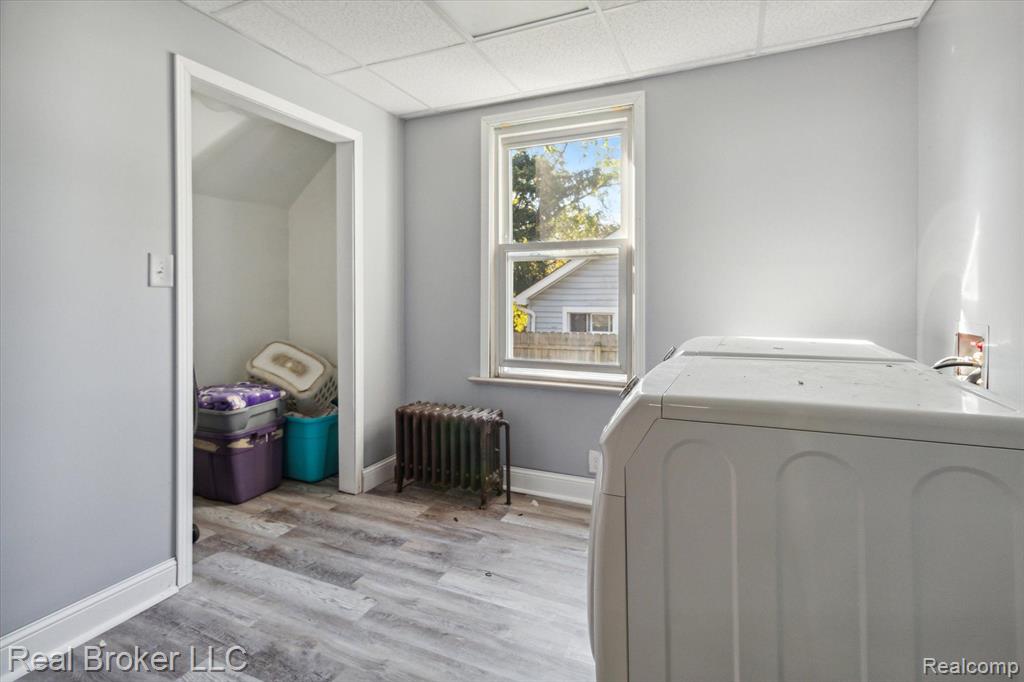 402 S 7TH Street, St. Clair, MI 48079 — Photo 24