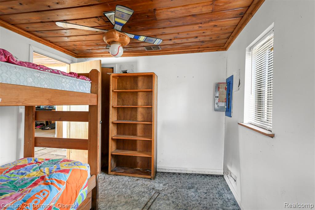 5094 Coshocton Drive, Waterford, MI, 48327