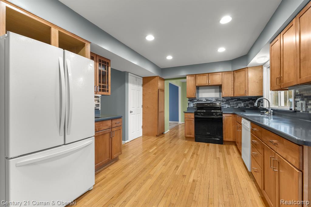 3052 TURNBERRY Lane E, Ann Arbor, MI 48108 — Photo 22