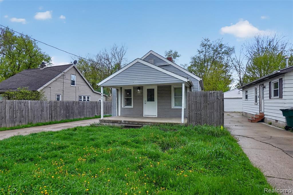 4910 HUGHES Road, Lansing, MI 48910 — Photo 4