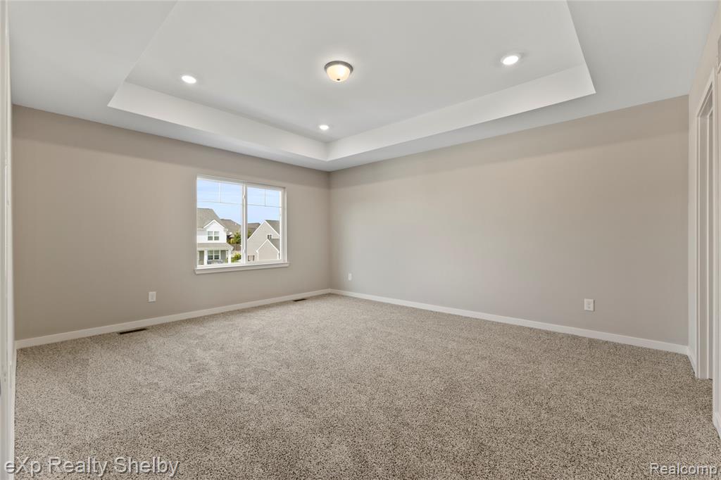 52180 Wellington Valley Drive, Macomb, MI 48042 — Photo 7