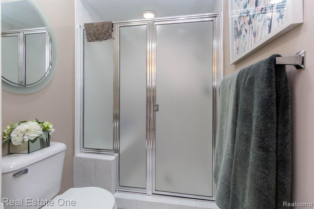 490 FRANKLIN LAKE Circle, Oxford, MI 48371 — Photo 36