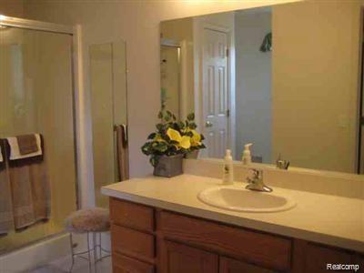 5400 BRIGHT CREEK Court, Flint, MI 48532 — Photo 11