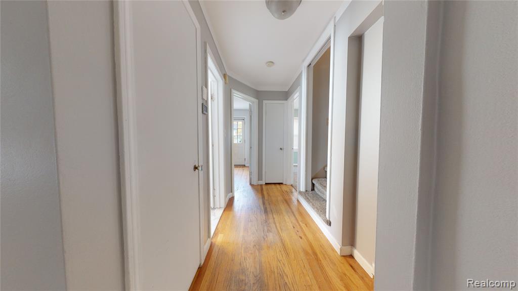 916 N Kenwood Avenue, Royal Oak, MI 48067 — Photo 10
