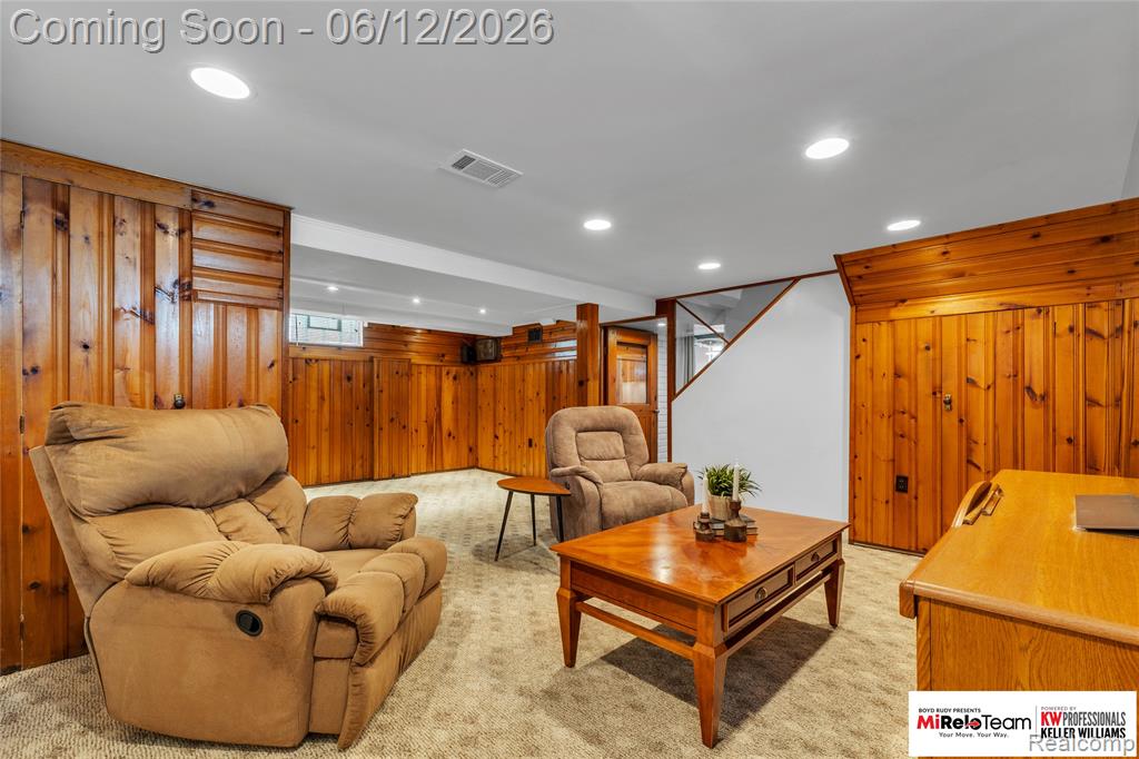 19525 Dalby, Redford, MI 48240 — Photo 18