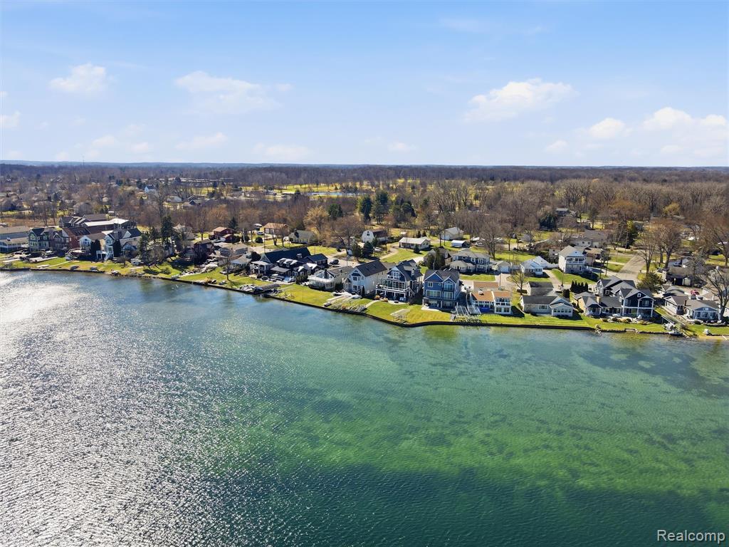 12183 Margaret Drive, Fenton, MI, 48430