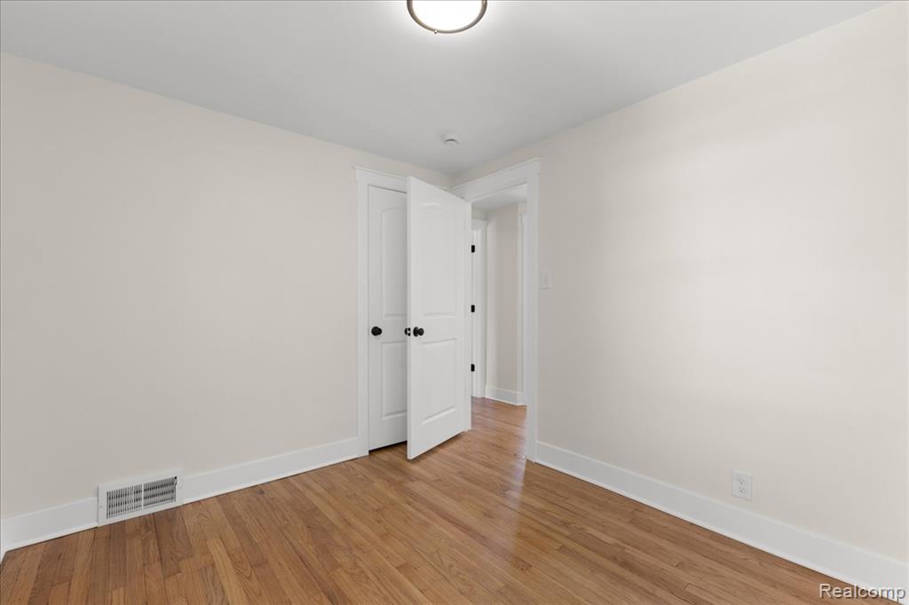19215 Steel Street, Detroit, MI 48235 — Photo 24