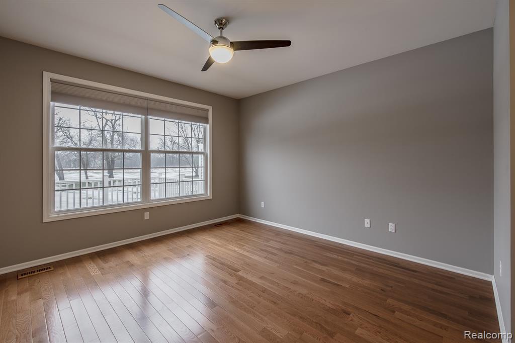 5710 Pinecroft Court, Clarkston, MI — Photo 17
