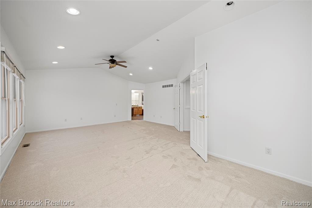 6901 Reed Court, West Bloomfield, MI — Photo 42