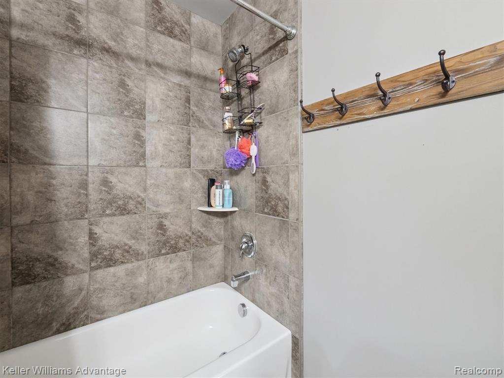 18756 Marble Head Drive, Northville, MI 48168 — Photo 44