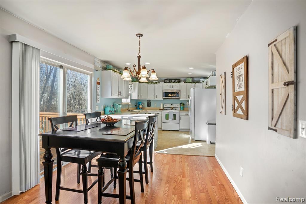 5124 HICKORY Trail, Grand Blanc, MI 48439 — Photo 10