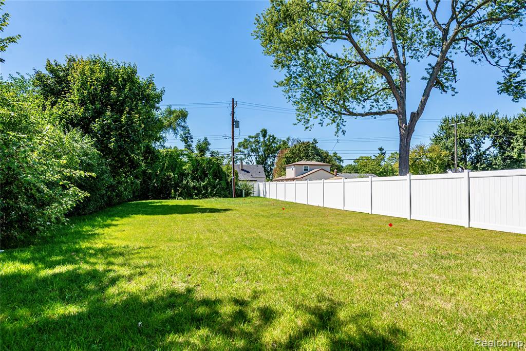 4101 Devon Road, Royal Oak, MI 48073 — Photo 36
