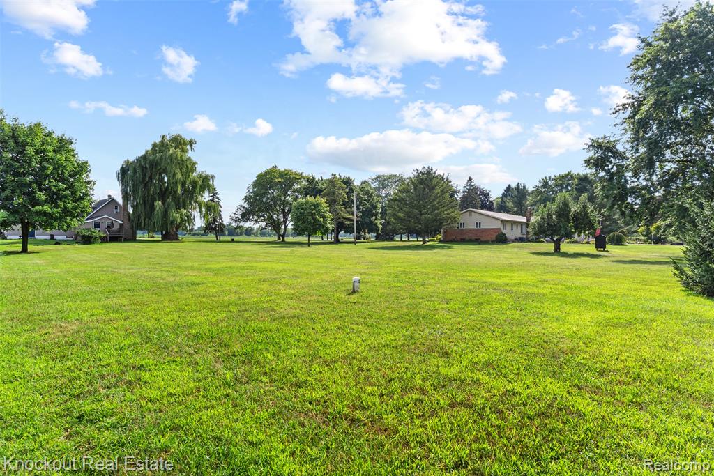 8058 Stanley Road, Flushing, MI 48433 — Photo 34