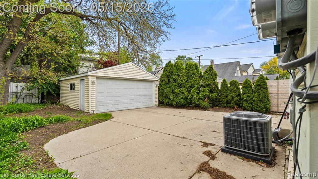 124 Muir Road, Grosse Pointe Farms, MI 48236 — Photo 19