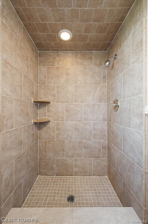 39648 Parklawn Drive, Sterling Heights, MI 48313 — Photo 38