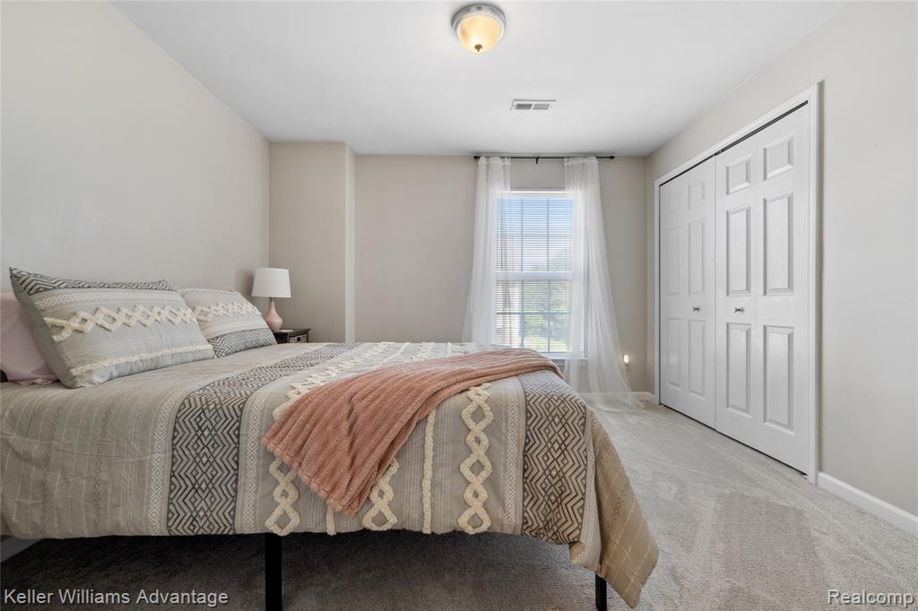 3201 Addington Drive, Commerce Twp, MI 48390 — Photo 13