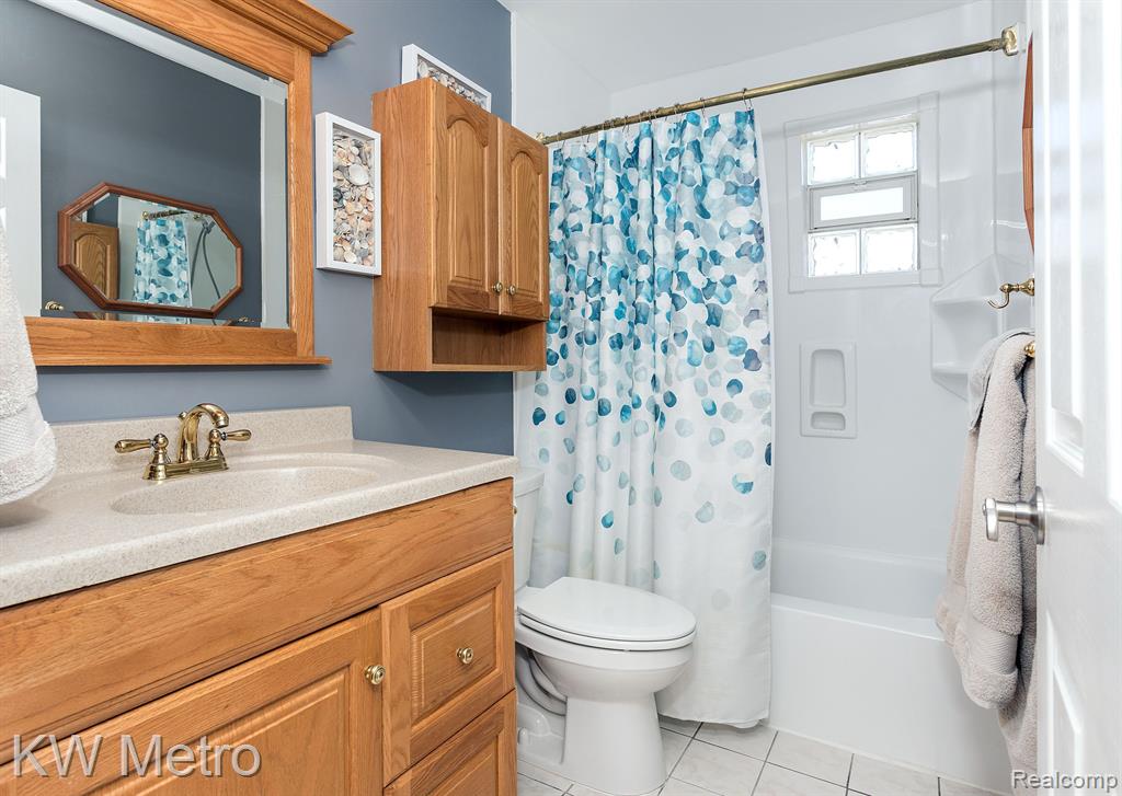 55 BOYKEN Road, Rochester Hills, MI 48307 — Photo 25