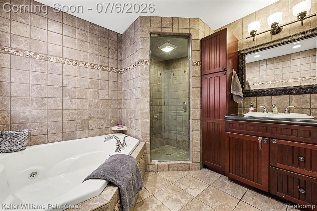 50483 Heatherwood Lane, Utica, MI 48317 — Photo 9