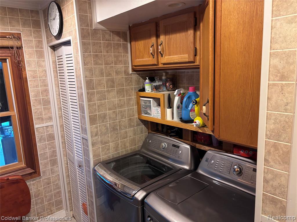 39883 Duluth Street, Harrison Township, MI — Photo 41