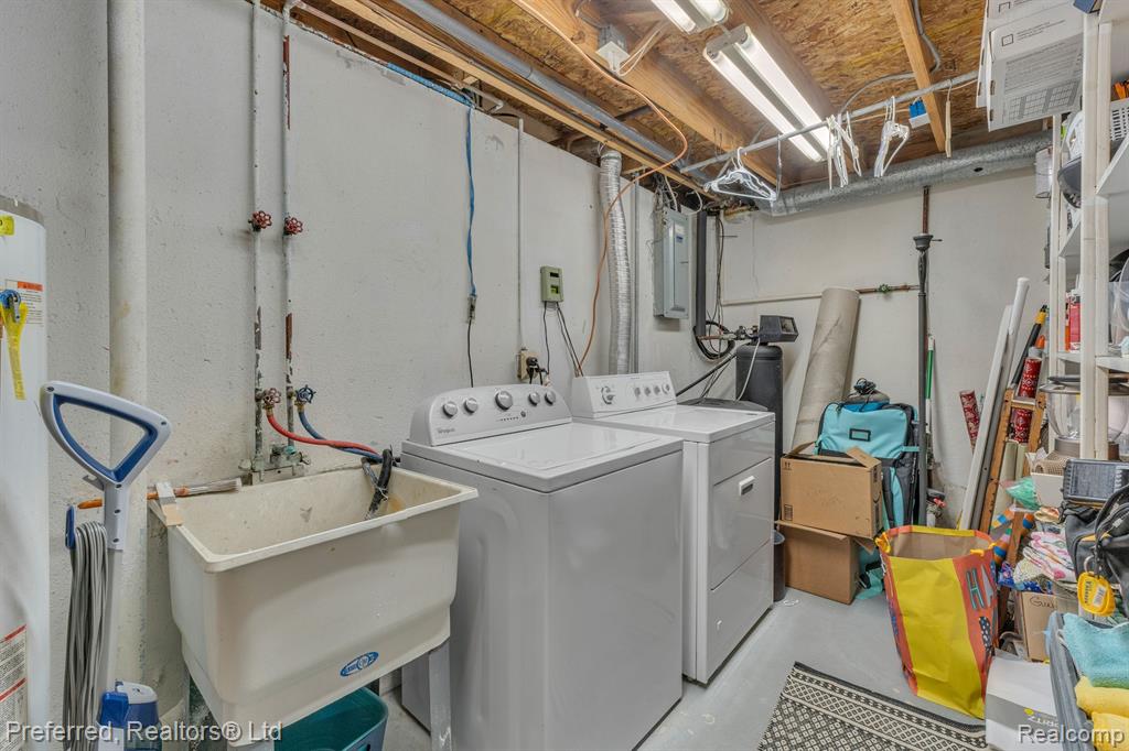 5722 King James Ln., Waterford, MI 48327 — Photo 35