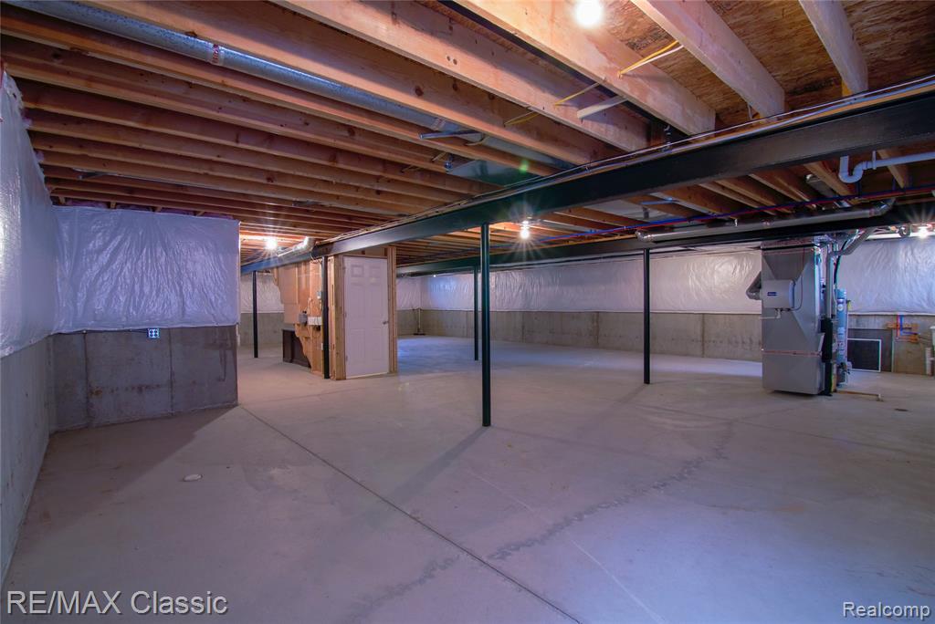 50416 Pinnacle Woods Lane, Macomb, MI 48042 — Photo 36