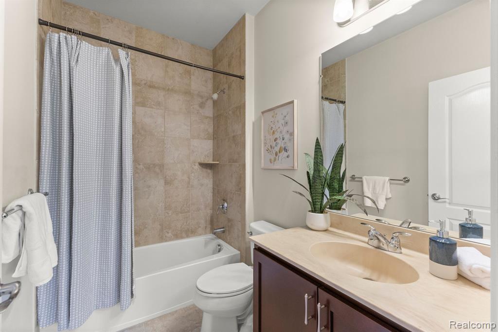 50262 TETON RIDGE Drive, Northville, MI 48168 — Photo 34