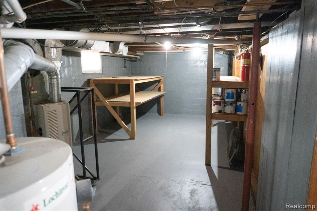 825 Frank Street, Flint, MI 48504 — Photo 31