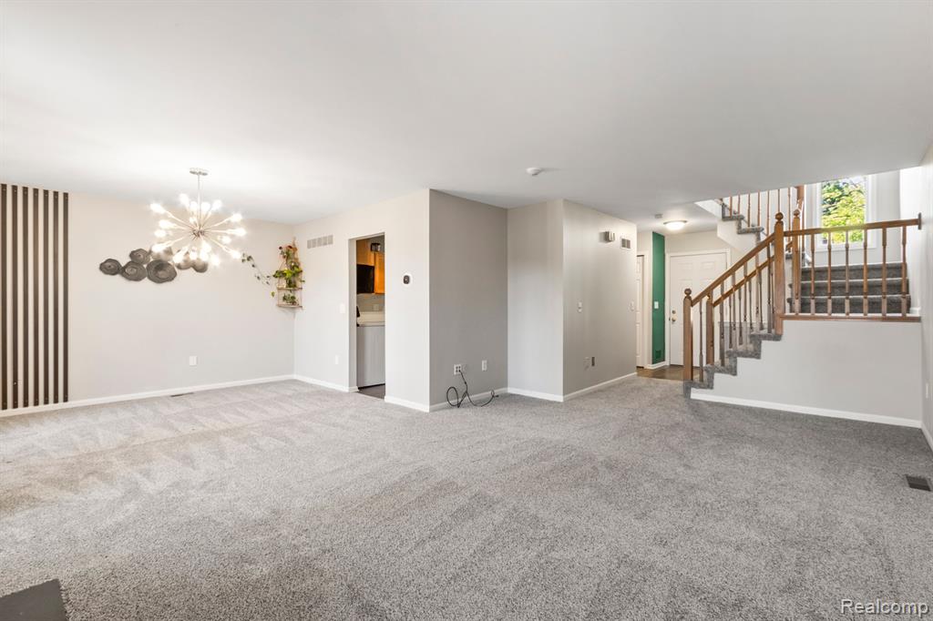 42036 SARATOGA Circle, Canton, MI 48187 — Photo 5