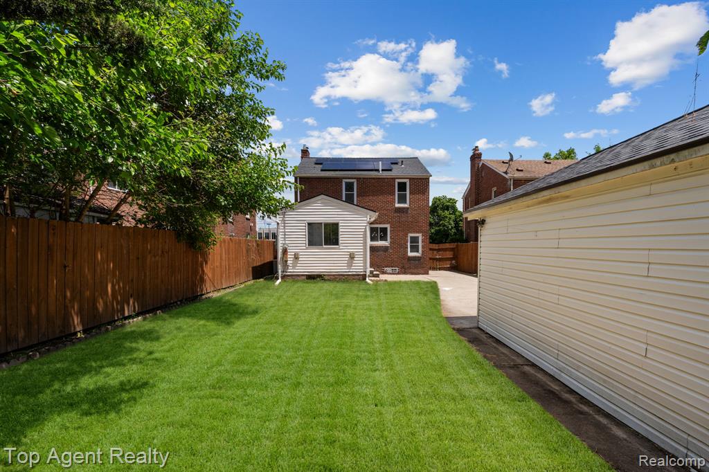 17585 Faust Avenue, Detroit, MI 48219 — Photo 37