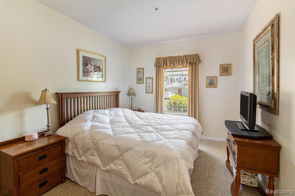 49649 Draper Circle, Plymouth, MI 48170 — Photo 13